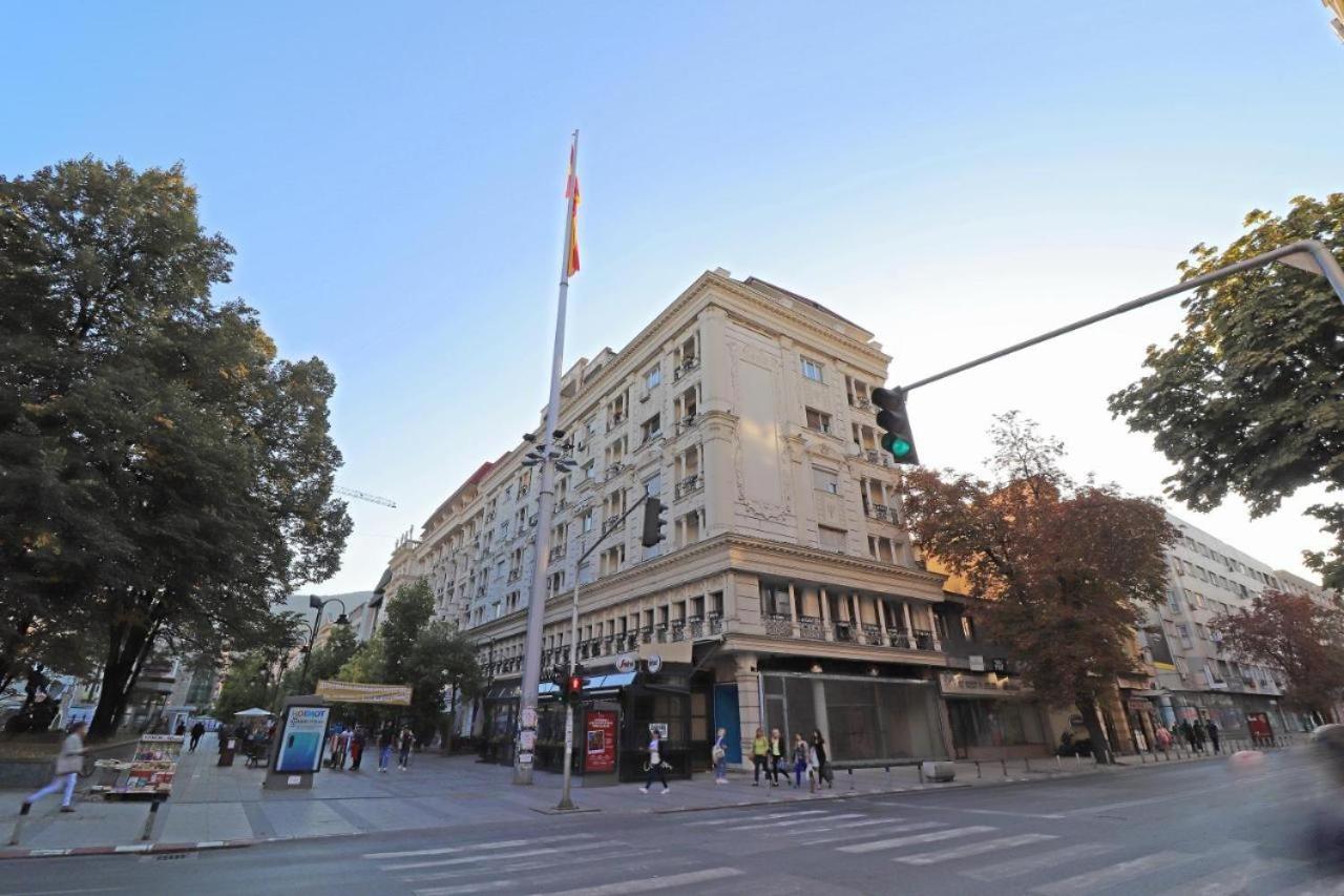 Fantazy Apartment Main Square Skopje Luaran gambar