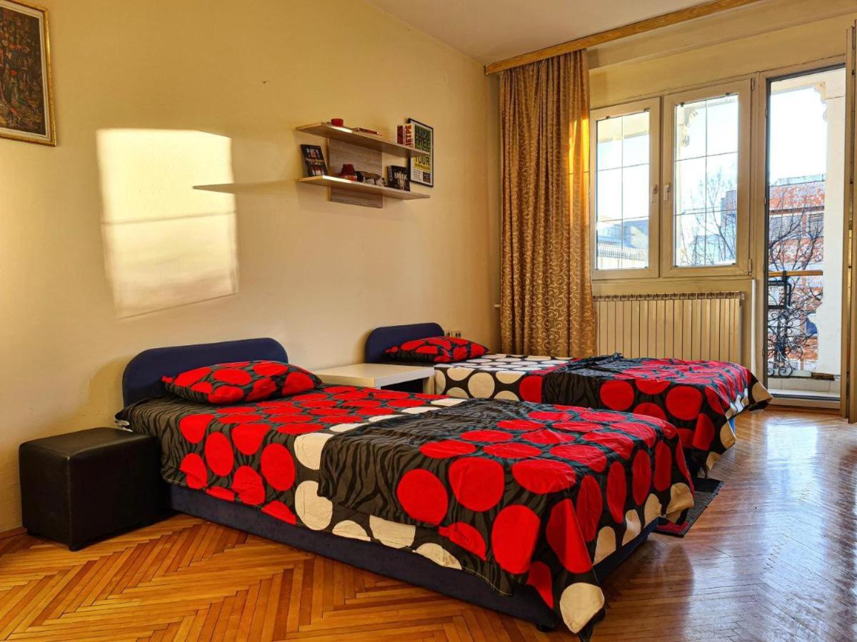 Fantazy Apartment Main Square Skopje Luaran gambar