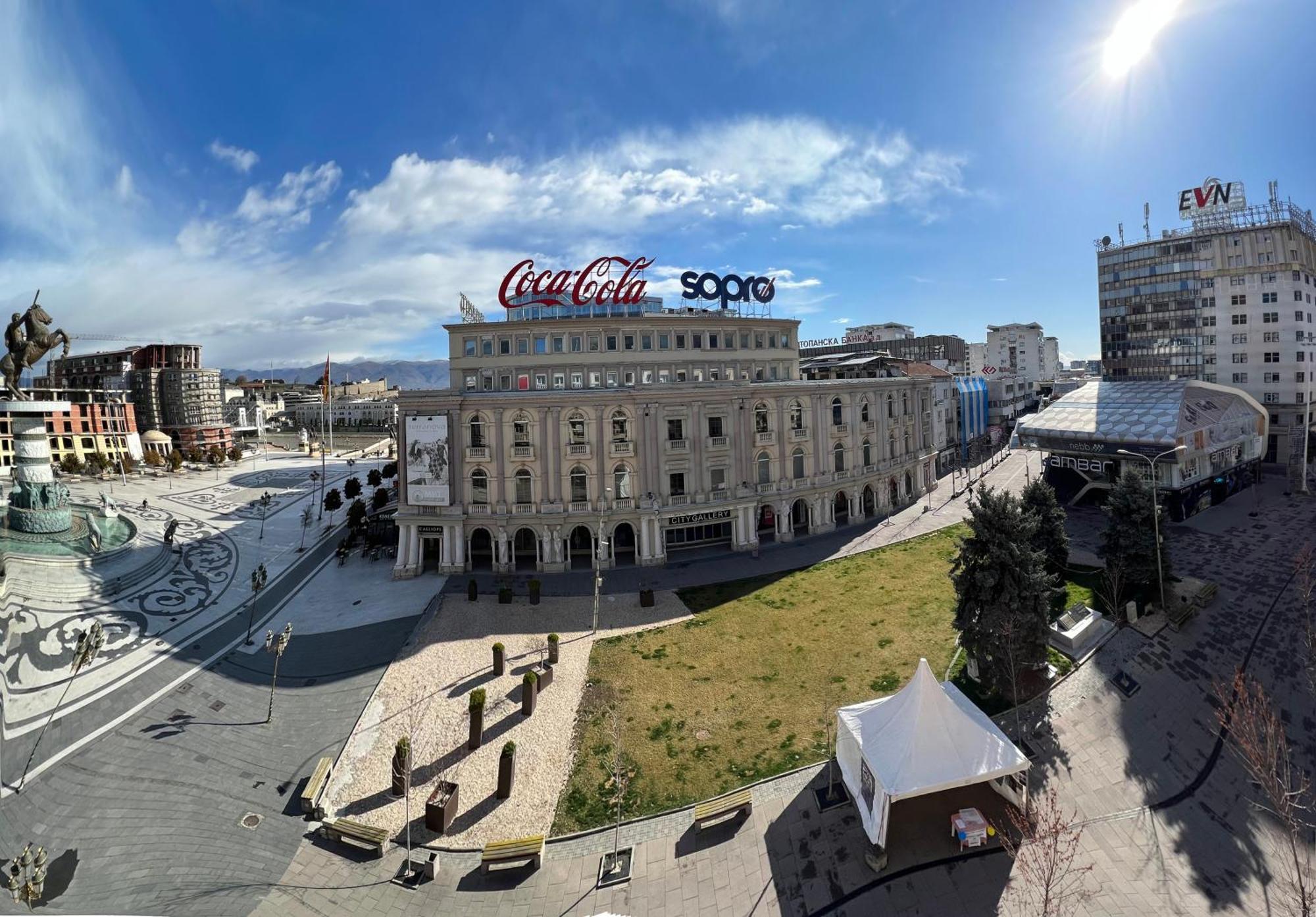 Fantazy Apartment Main Square Skopje Luaran gambar