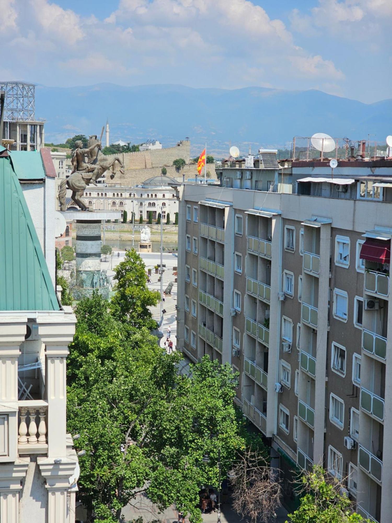 Fantazy Apartment Main Square Skopje Luaran gambar