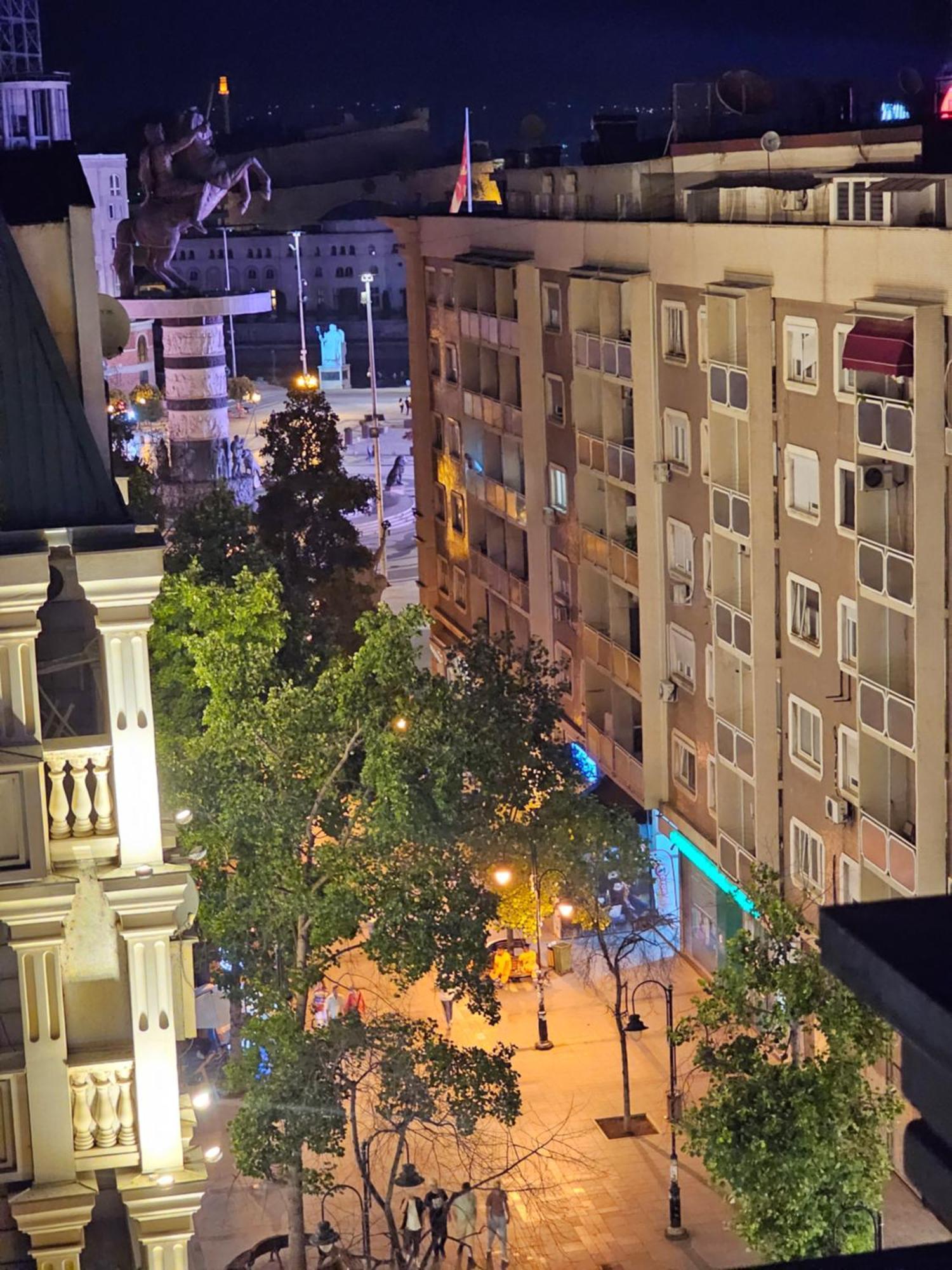 Fantazy Apartment Main Square Skopje Luaran gambar